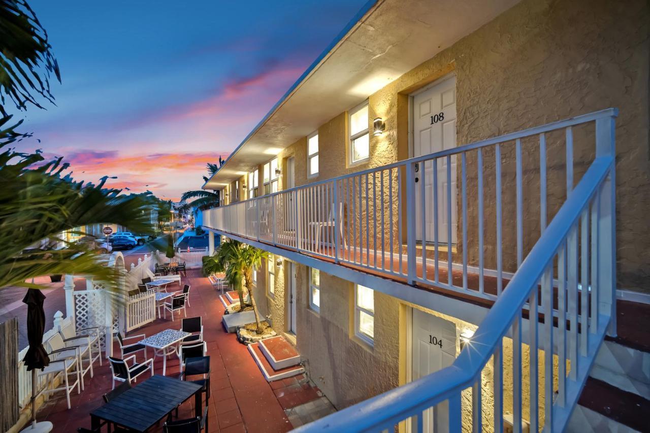 Laguna Blu Beach Hollywood Extérieur photo